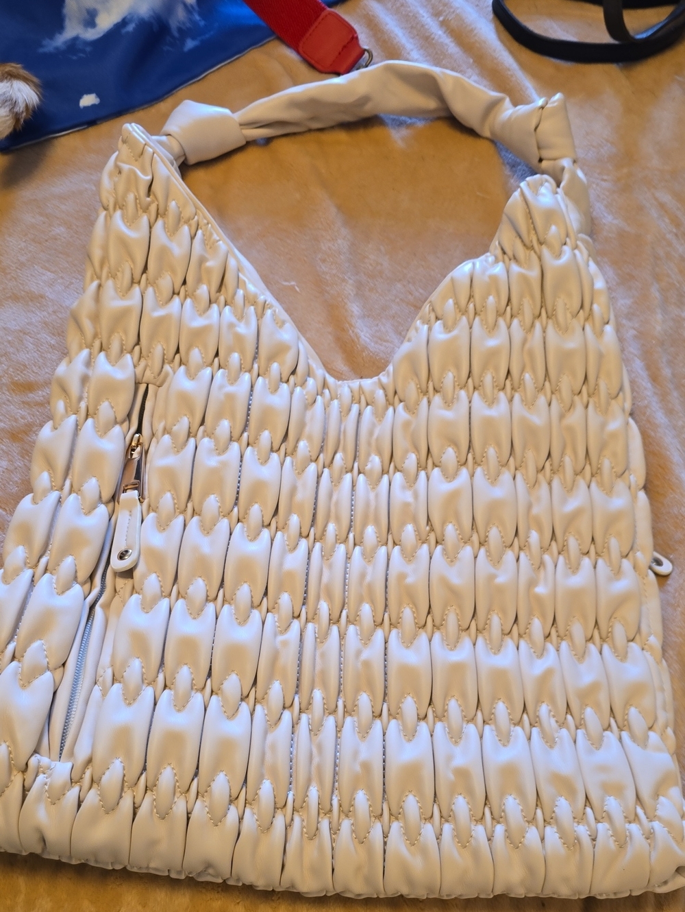 DOLCE VITA ANGIE HOBO IVORY Quilted Shoulder Bag